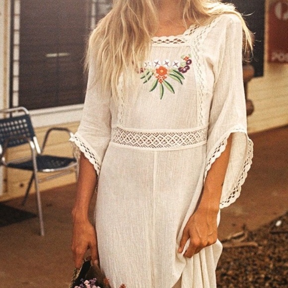 •nwt• Chasing Unicorns Amelia Embroidered Mini Dress - Picture 4 of 16